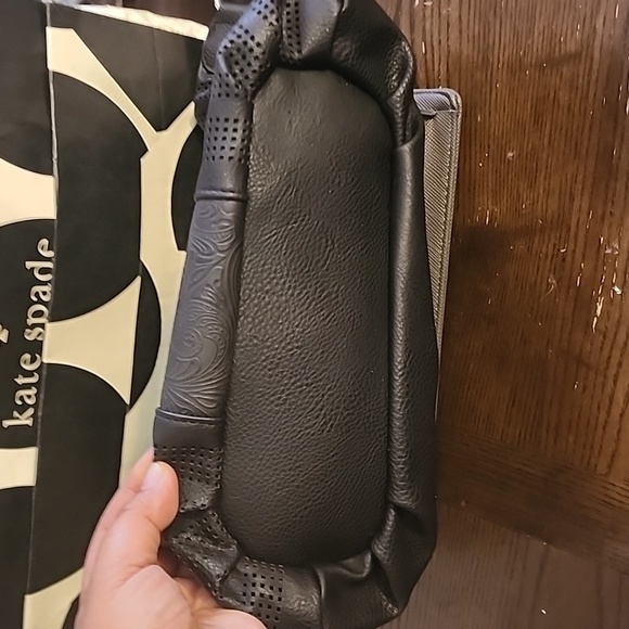 Darcy Mark's Crossbody - Picture 2 of 6